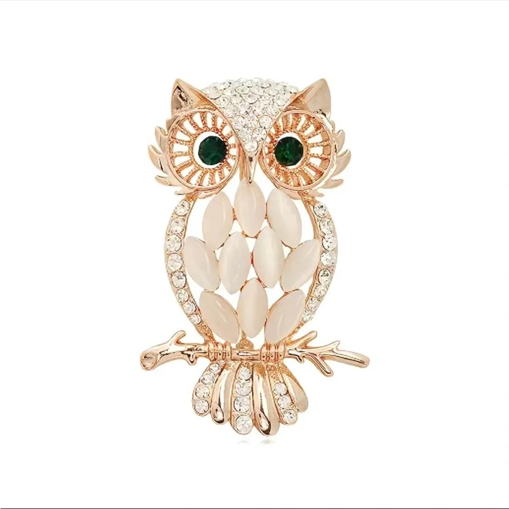 NEW Gold 14K plated Owl brooch pin with beige moon stones & diamonds